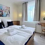 Regiohotel Salzland - #autobahna14 #toppreisleistung #freeparking #wallbox Schönebeck