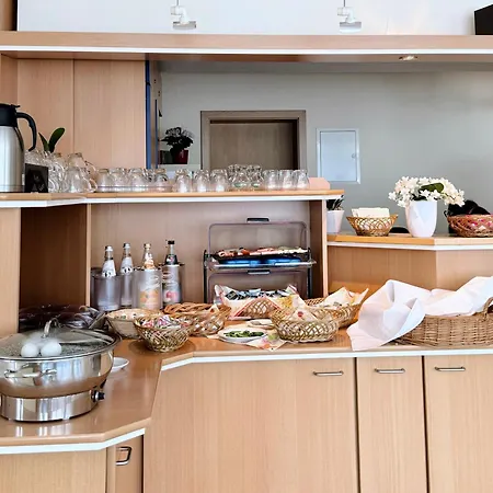 Hotell Regiohotel Salzland - #autobahna14 #toppreisleistung #freeparking #wallbox 3*