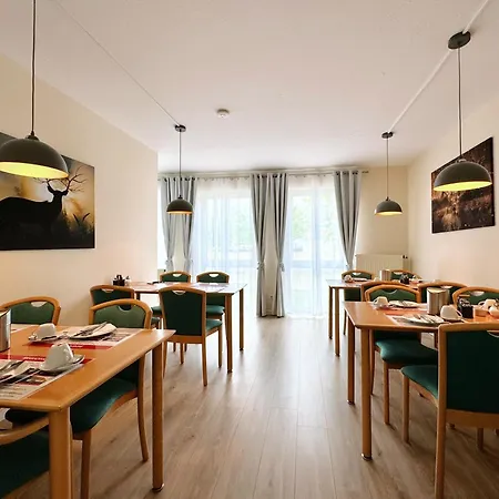 Hotell Regiohotel Salzland - #autobahna14 #toppreisleistung #freeparking #wallbox